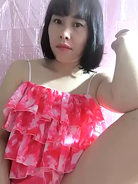 Snapshot of juicy-milu chatting on July 10, 2026, 8:40 am juicy-milu online show from July 10, 2026, 8:40 am