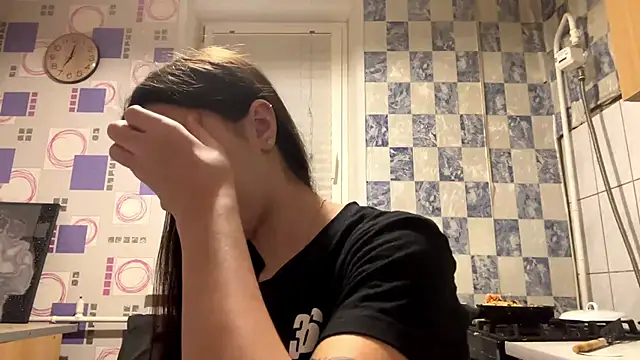 Snapshot of TyraMagna chatting on February 23, 2026, 4:04 pm TyraMagna online show from February 23, 2026, 4:04 pm