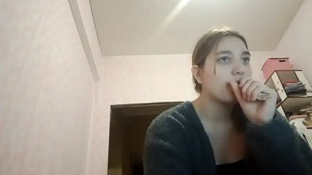 Snapshot of JanineThielman chatting on March 16, 2026, 12:42 pm JanineThielman online show from March 16, 2026, 12:42 pm