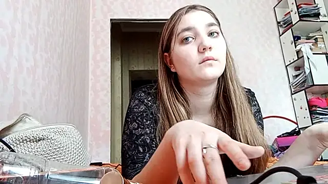 Snapshot of JanineThielman chatting on March 22, 2026, 4:38 am JanineThielman online show from March 22, 2026, 4:38 am