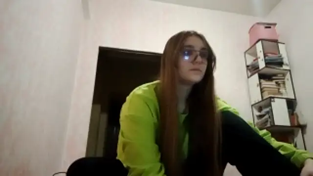 Snapshot of JanineThielman chatting on April 3, 2026, 12:58 pm JanineThielman online show from April 3, 2026, 12:58 pm