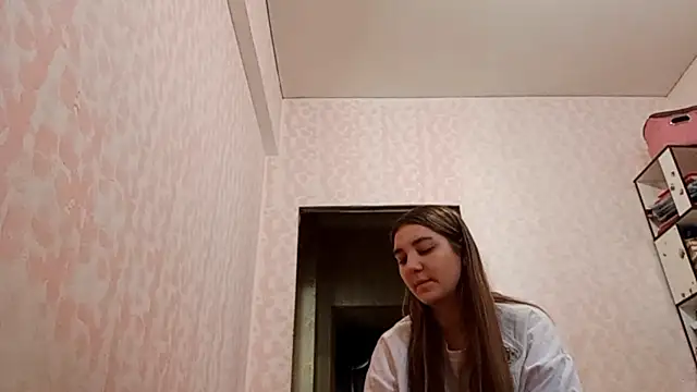 Snapshot of JanineThielman chatting on April 4, 2026, 9:18 am JanineThielman online show from April 4, 2026, 9:18 am