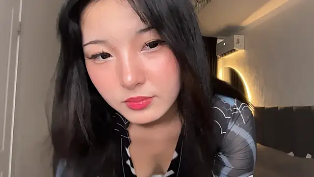 minnie joy online show from July 11, 2026, 12:30 pm