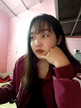 Snapshot of Myna5790 chatting on February 25, 2026, 11:36 pm Myna5790 online show from February 25, 2026, 11:36 pm