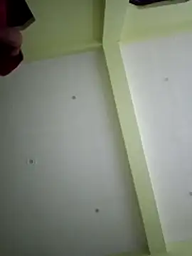 desimusclessunny online show from March 6, 2026, 5:31 pm