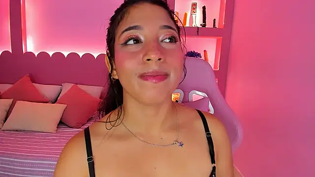 Snapshot of Holy_Lux chatting on April 13, 2026, 3:17 pm Holy Lux online show from April 13, 2026, 3:17 pm