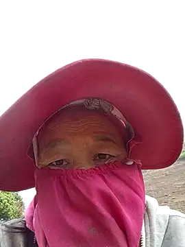 heesuu11 online show from April 1, 2026, 8:59 am