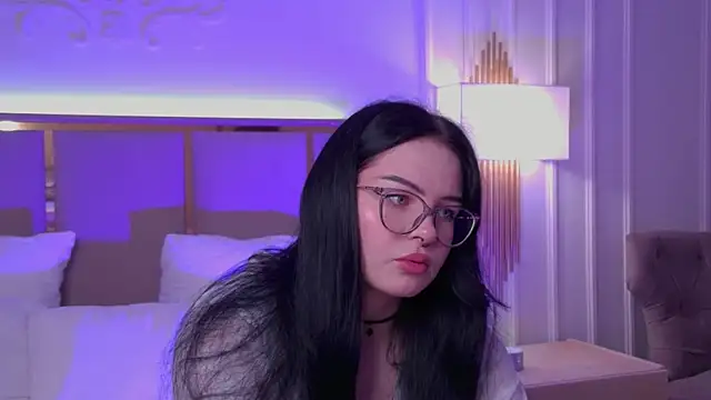 Snapshot of CindyMil chatting on July 29, 2026, 6:11 am CindyMil online show from July 29, 2026, 6:11 am