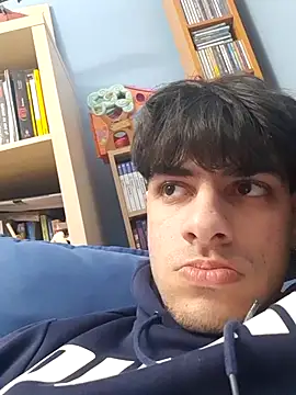 ilcazzone32 online show from April 14, 2026, 7:42 pm