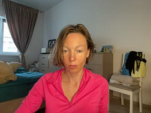 angelicfenix online show from April 1, 2026, 12:06 pm