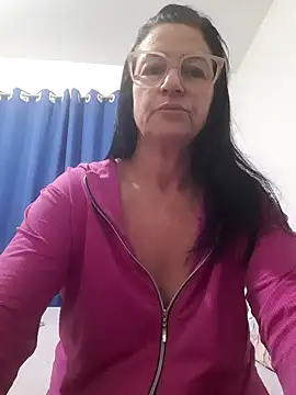 Snapshot of Camilegaucha chatting on July 1, 2026, 10:28 am Camilegaucha online show from July 1, 2026, 10:28 am