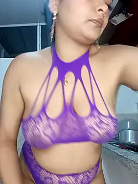 Emily Rouse23 online show from April 18, 2026, 1:20 am