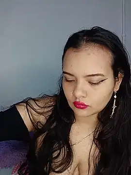 Emily Rouse23 online show from May 19, 2026, 2:51 am