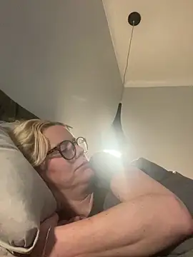 Amelie BlondeXX online show from March 1, 2026, 11:56 am