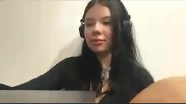 Snapshot of MichaeleStockon chatting on February 24, 2026, 5:22 pm MichaeleStockon online show from February 24, 2026, 5:22 pm