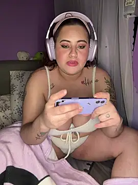 Snapshot of lamami24k chatting on February 28, 2026, 3:29 am lamami24k online show from February 28, 2026, 3:29 am