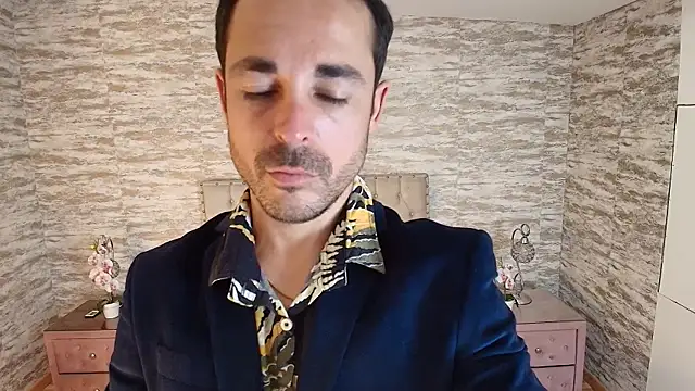 Adams Sanz online show from May 22, 2026, 7:41 pm