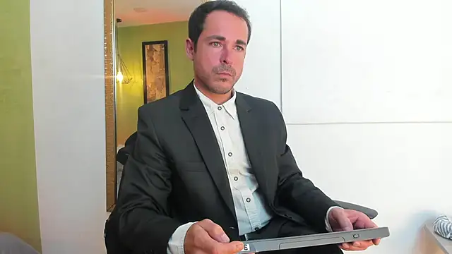 Adams Sanz online show from June 9, 2026, 7:36 pm