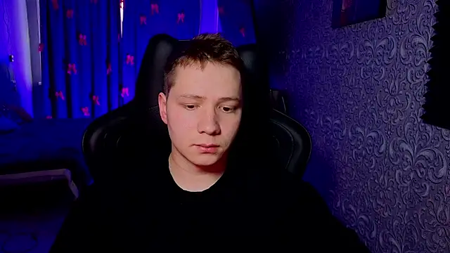 Snapshot of Karl_Night_ chatting on February 25, 2026, 5:17 am Karl Night online show from February 25, 2026, 5:17 am