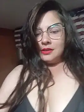 Snapshot of Bella_diamond01 chatting on February 24, 2026, 1:03 am Bella diamond01 online show from February 24, 2026, 1:03 am