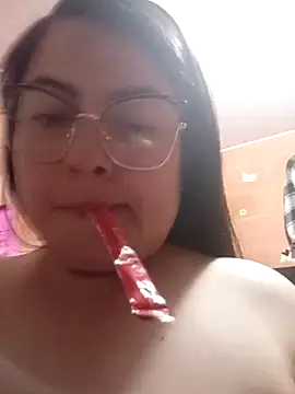 Snapshot of Bella_diamond01 chatting on February 25, 2026, 1:15 am Bella diamond01 online show from February 25, 2026, 1:15 am