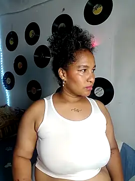 medusafox  online show from March 11, 2026, 8:26 pm