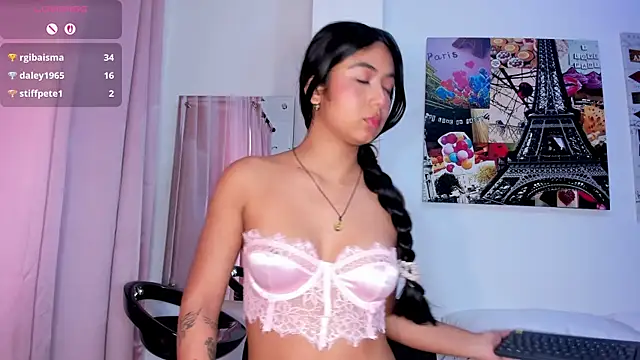 KimTaylorW online show from March 28, 2026, 3:11 pm