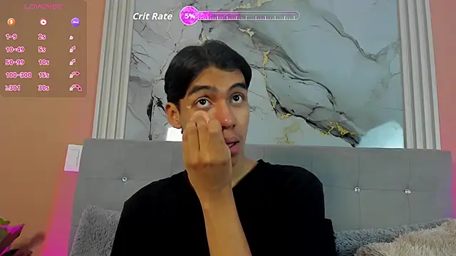 Snapshot of Eros_Lux chatting on April 27, 2026, 12:14 pm Eros Lux online show from April 27, 2026, 12:14 pm