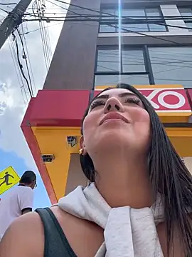 Snapshot of Arianna_L8 chatting on March 1, 2026, 5:15 pm Arianna L8 online show from March 1, 2026, 5:15 pm