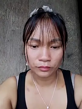 mami-rubi online show from May 12, 2026, 7:38 am