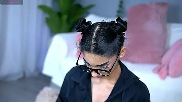 AvaCalvert online show from March 29, 2026, 6:19 pm