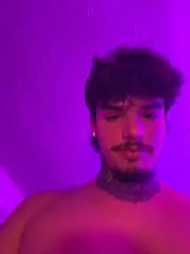 SNAKEARM online show from February 25, 2026, 6:56 am