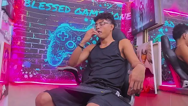 Snapshot of alex_blasze chatting on March 1, 2026, 3:30 am alex blasze online show from March 1, 2026, 3:30 am