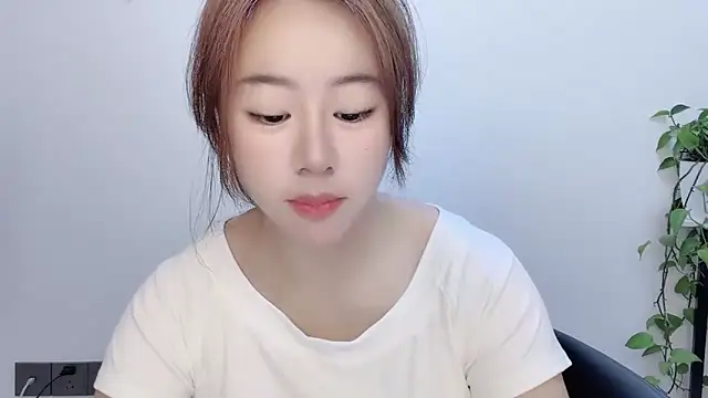 Snapshot of Baixi-01 chatting on June 4, 2026, 4:40 am Baixi-01 online show from June 4, 2026, 4:40 am