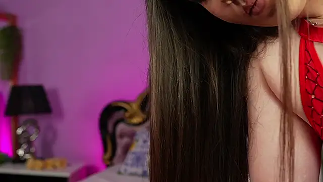 AylaWhisper online show from May 20, 2026, 5:19 pm