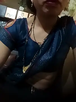Snapshot of Rashmika_Mandana chatting on April 11, 2026, 6:12 pm Rashmika Mandana online show from April 11, 2026, 6:12 pm