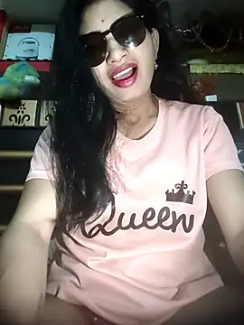 Snapshot of Rashmika_Mandana chatting on April 26, 2026, 7:00 pm Rashmika Mandana online show from April 26, 2026, 7:00 pm