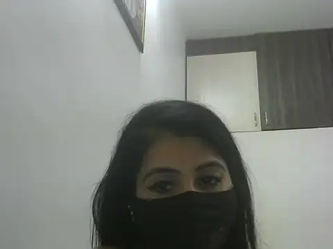 Snapshot of keyswee chatting on January 13, 2025, 9:52 am keyswee online show from January 13, 2025, 9:52 am