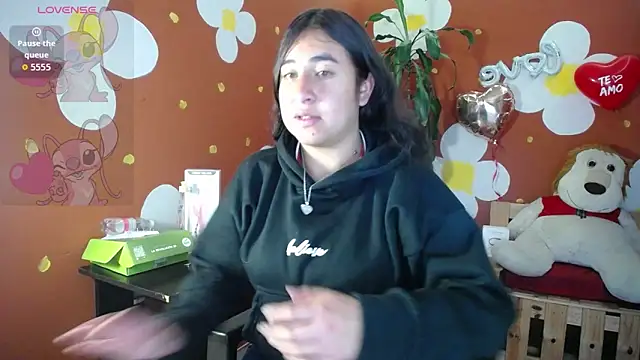 VirellaAshford online show from March 19, 2026, 11:14 am