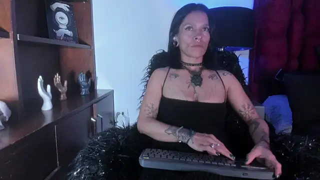 Amelie Blake online show from April 1, 2026, 6:27 pm