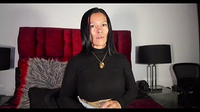 Amelie Blake online show from May 7, 2026, 11:26 am