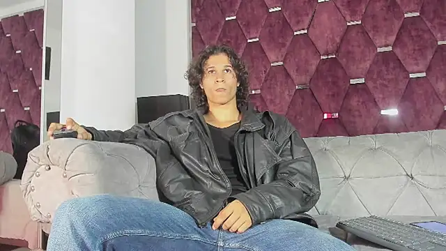 Snapshot of TonyBenedetti chatting on May 10, 2026, 7:52 pm TonyBenedetti online show from May 10, 2026, 7:52 pm