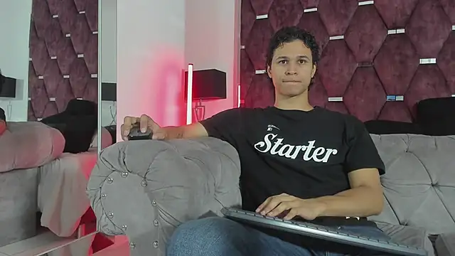 Snapshot of TonyBenedetti chatting on July 23, 2026, 7:12 pm TonyBenedetti online show from July 23, 2026, 7:12 pm