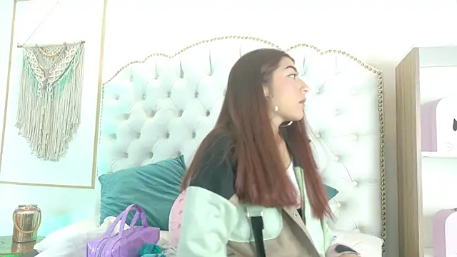 Snapshot of Sara_funy chatting on July 15, 2026, 12:43 pm Sara funy online show from July 15, 2026, 12:43 pm