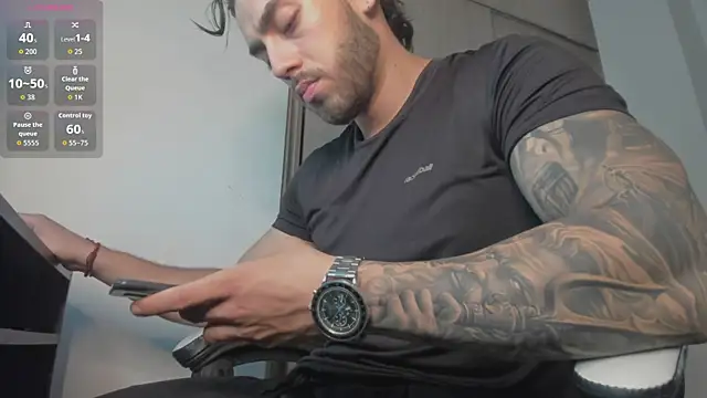 Axel  Blaze online show from June 3, 2026, 1:36 pm