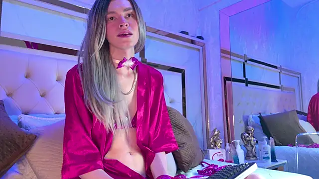 kamilla rossi online show from March 23, 2026, 7:18 pm