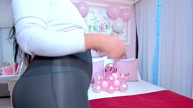 leily pinck online show from April 10, 2026, 10:58 pm