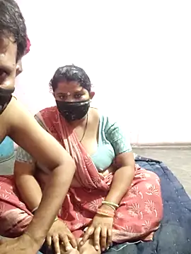 Snapshot of gujjuhotcouple chatting on June 21, 2026, 7:16 pm gujjuhotcouple online show from June 21, 2026, 7:16 pm