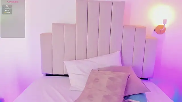 ElizabethBelle online show from March 25, 2026, 7:31 pm