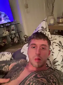 Snapshot of freddie321 chatting on February 24, 2026, 9:13 pm freddie321 online show from February 24, 2026, 9:13 pm